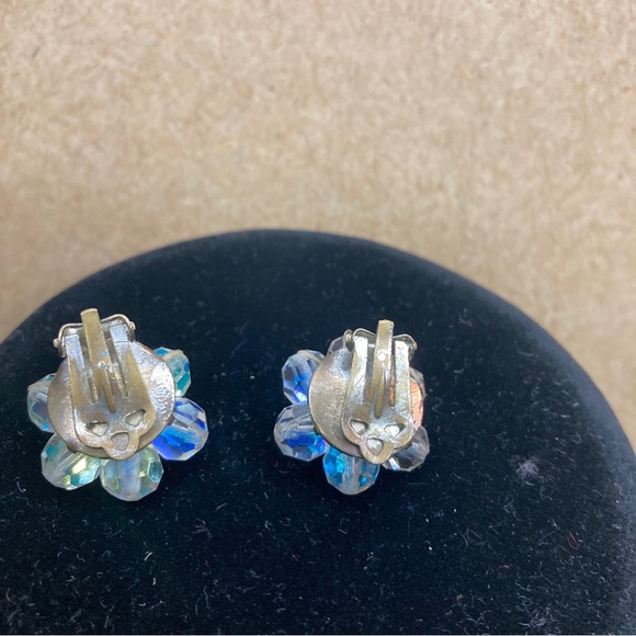 Aurora Borealis necklace and earring set - Picture 4 of 4